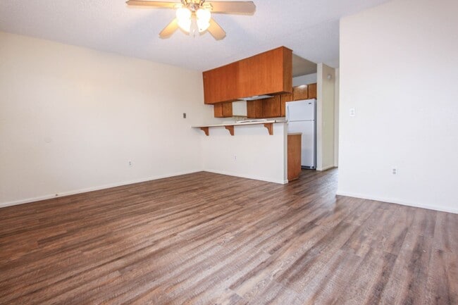 Photo - 4910 N Arnold Dr Unidad Apt 02