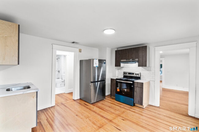 Building Photo - 37 Gridley St Unit 3