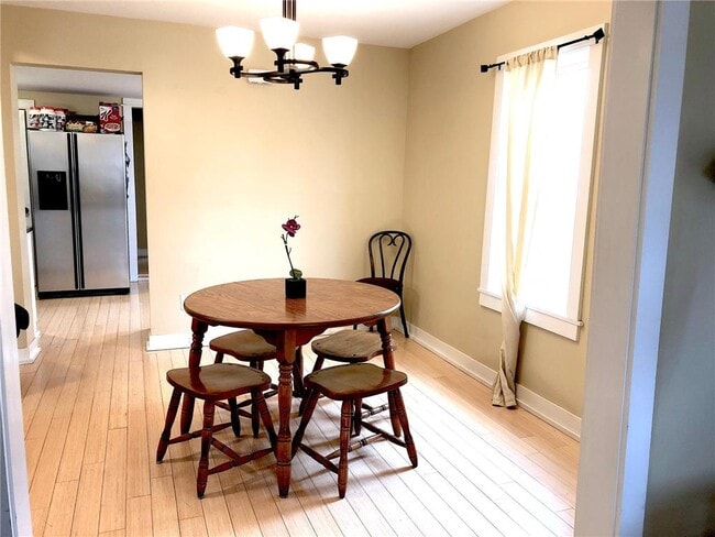 Photo - 2319 Cole Ave SE