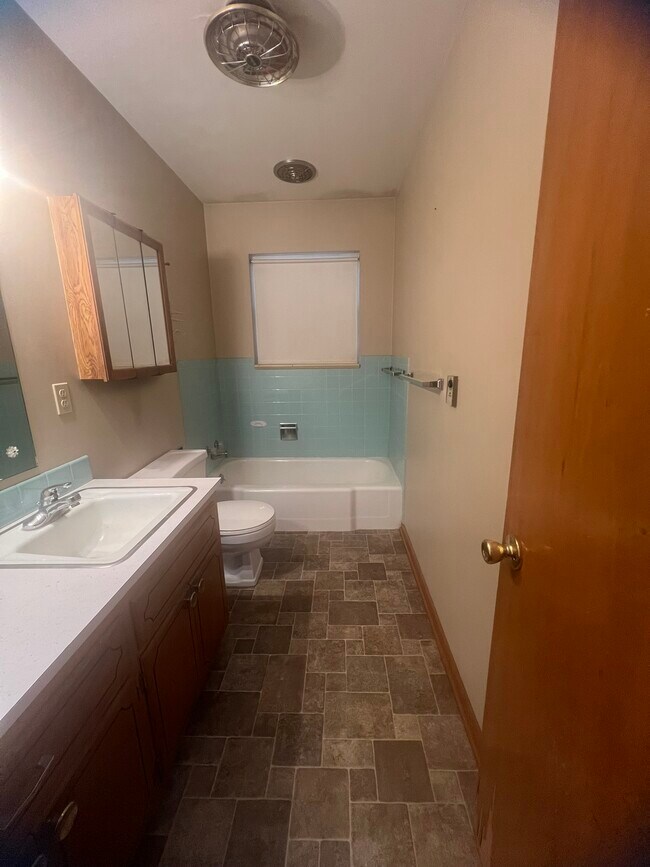 Photo - 238 N 1st St