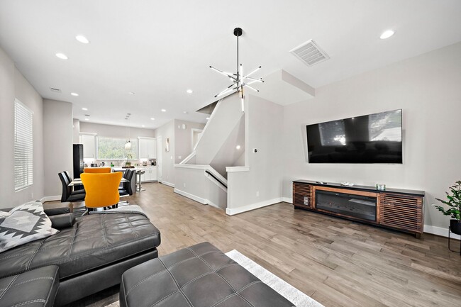 Photo - 12080 East Fwy