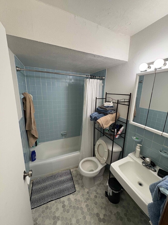 Photo - 1 bed 1 bath apartment for rent! Unit 306