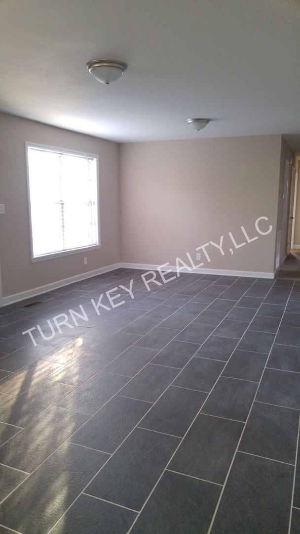 Photo - Home for rent in Morris