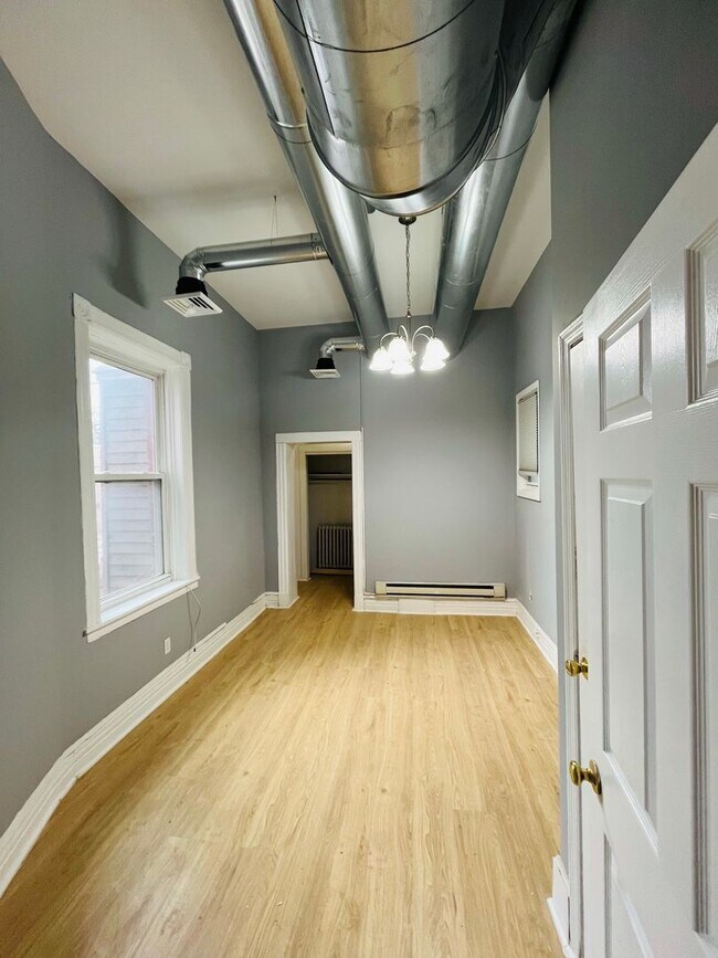 Photo - 2 Bed - 1 Bath Beautiful Apartment in Center Square, Albany. Unit Apt #1