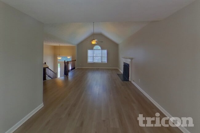 Photo - 1800 Cedar Hill