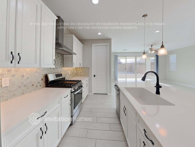 Photo - 19615 W Montecito Ave