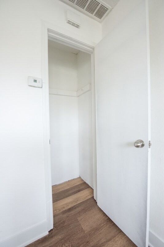 Photo - 3012 Larkmoor St