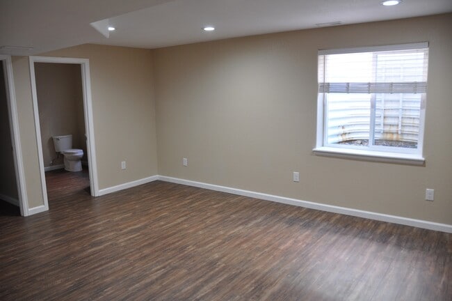 Photo - Stunning Town home in Mid Town!