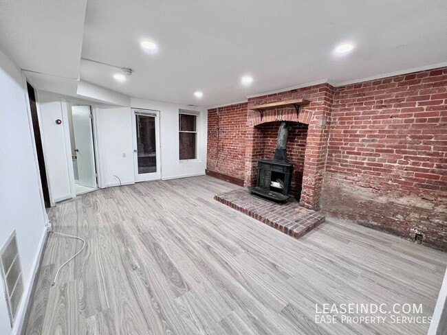 Photo - 1007 New Hampshire Ave NW Unit #1