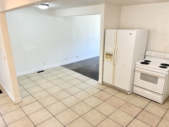 Photo - 631 N 120 E