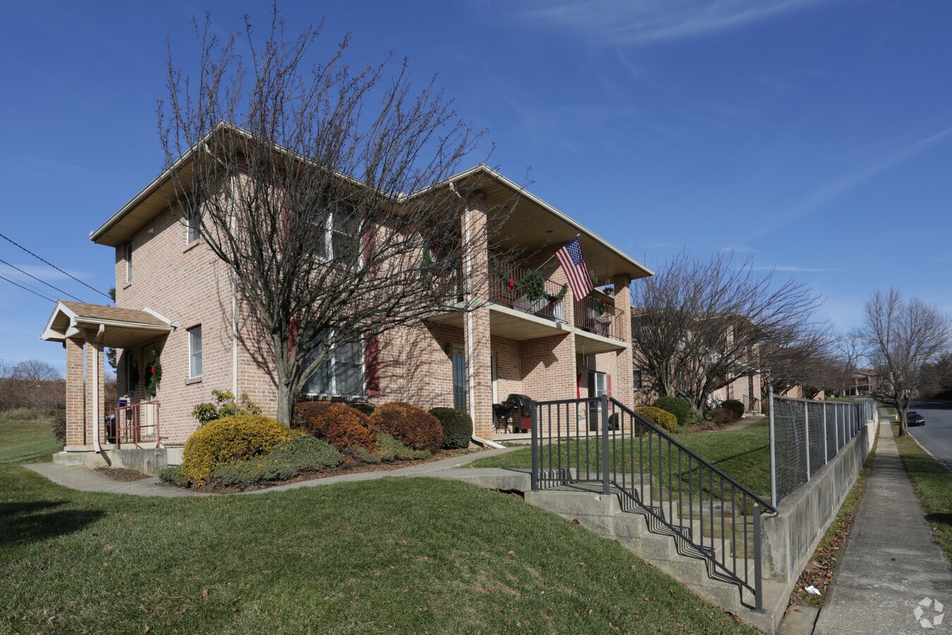 3501 Nicholas St - 3501 Nicholas St Apartments