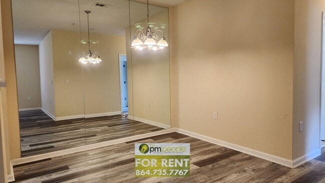 Photo - 3/2 Condo in Great Greenville Location!