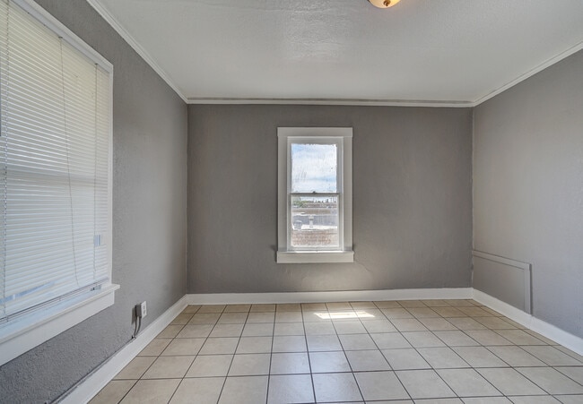 605 Nino Aguilera St Unit B