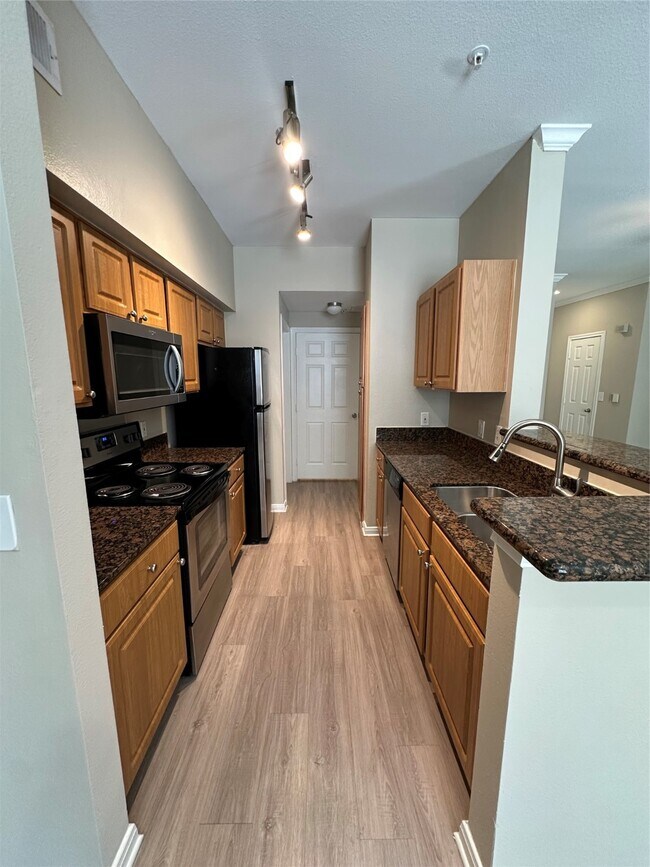 Photo - 2303 Louisiana St