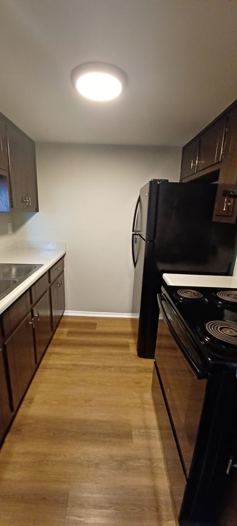 Photo - Kettering area! Beautiful 1 bed/1 bath Apartment Unit 4440 - 444 - B
