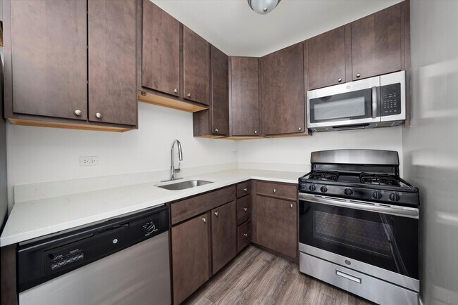 Photo - 2936 W Palmer St