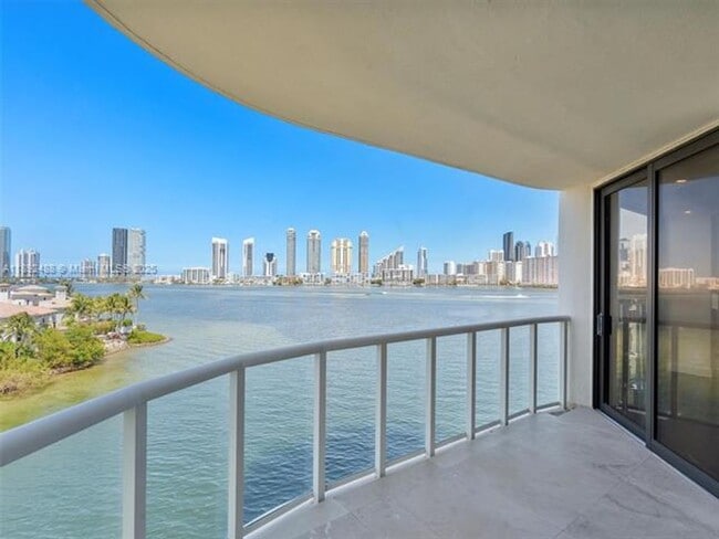 Photo - 4000 Island Blvd Unit 4000 Island Blvd  606