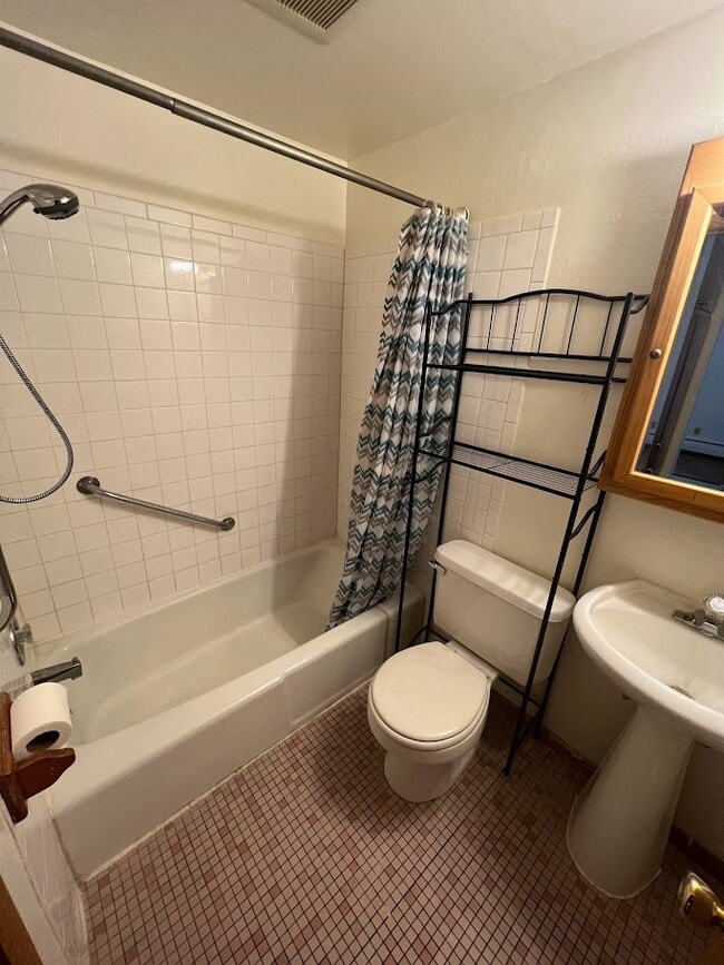 2406 Calypso Rd
