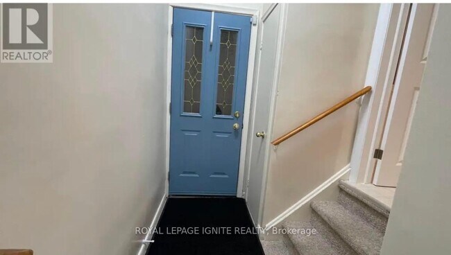 Photo - 23 Shaddock Crescent