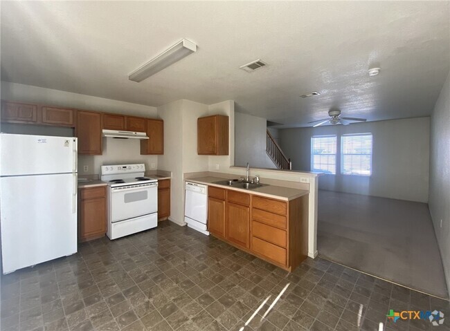 Building Photo - 2102 Tahoe Ct Rental