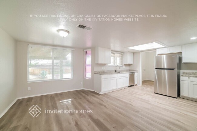 Photo - 4454 N 105th Ave