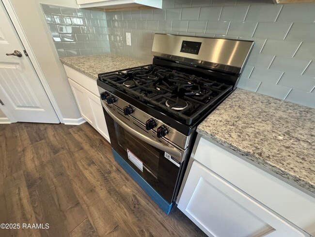 Photo - 331 White Pine Dr