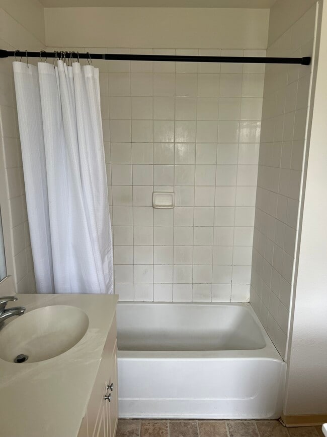 Photo - 87-1976 Pakeke St