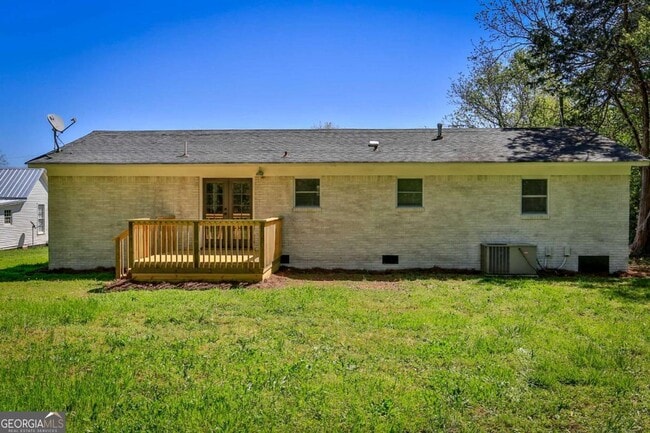 Photo - 680 North Ave