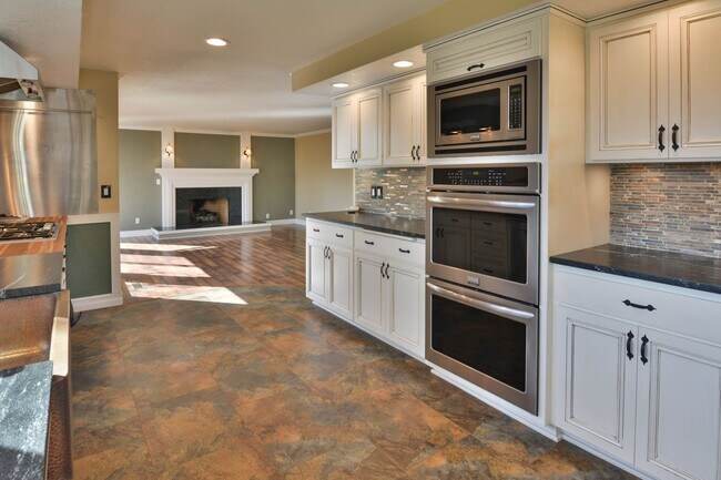 Photo - Incredible Peaceful View of the Valley 3 b...