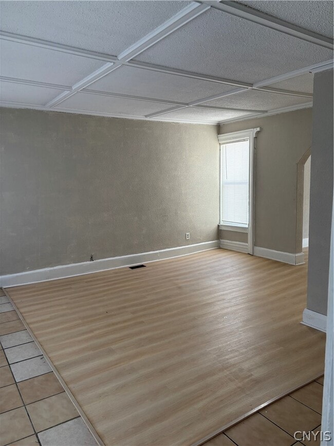 Photo - 108 Maple St