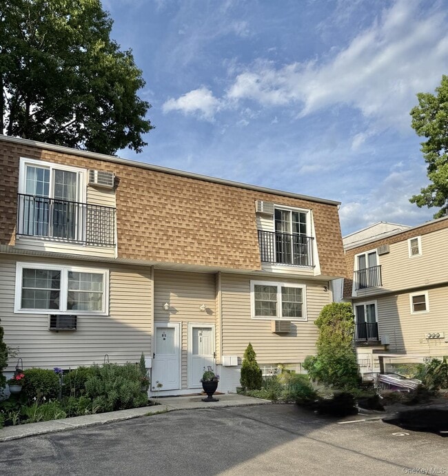Building Photo - 3 Forge Gate Dr Unit B6A