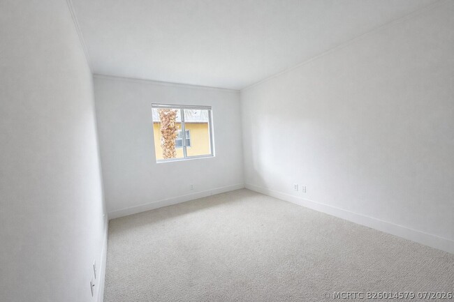 Photo - 2660 NE 8th Ave Unit 216
