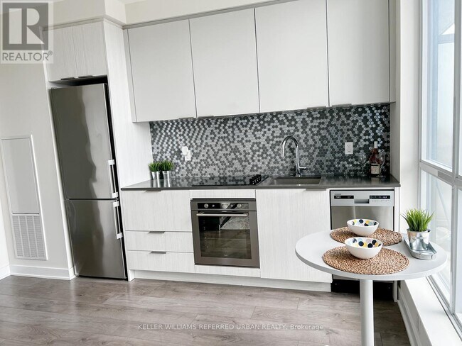 Photo - 2 Sonic Way Unité 409