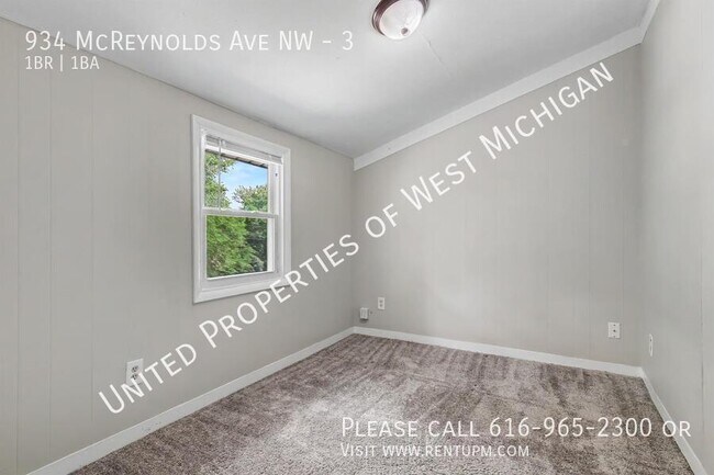 Photo - 934 Mc Reynolds Ave NW Unit 3