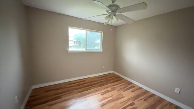 Photo - Renovated 3-bedroom 2-bathroom house! HOUSING ACCEPTED!