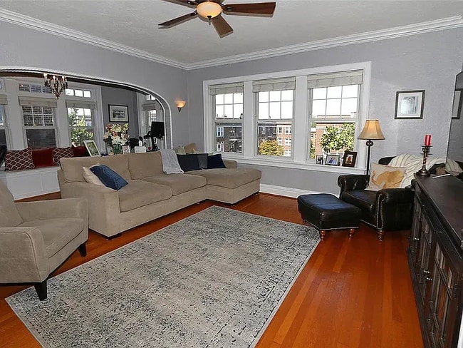 Photo - 6218 Southwood Ave Unit 3W