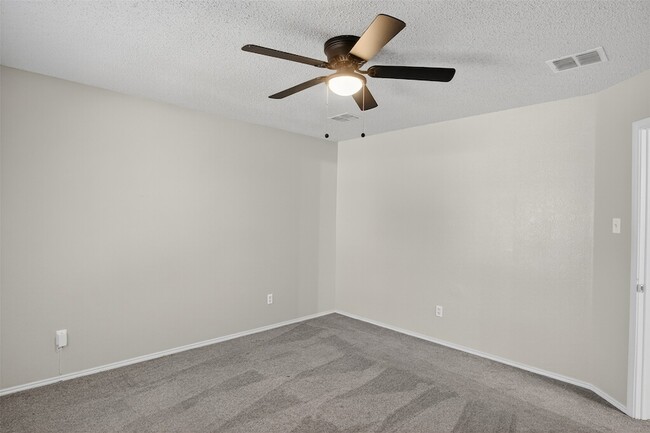 Photo - 8412 Widgeon Way