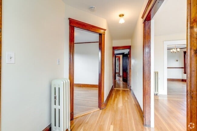 Building Photo - 103 Fuller St Unit 2 Rental