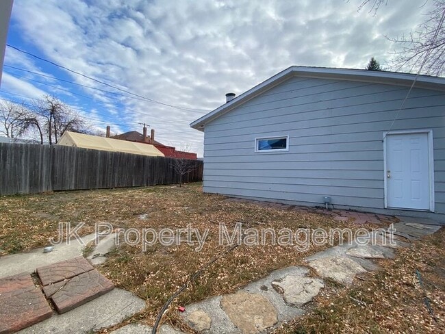 Photo - 1600 7th Ave N