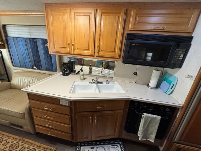 Photo - 2629 W Elm Mott Ln Unit 16 Acre Farm Stay