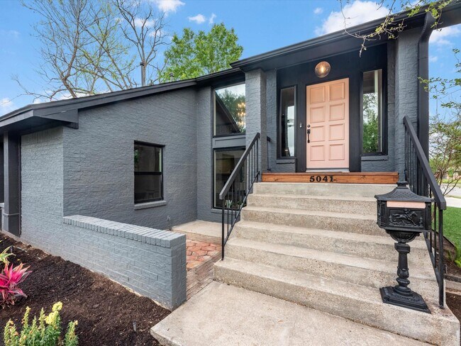 Photo - 5041 Nina Lee Ln