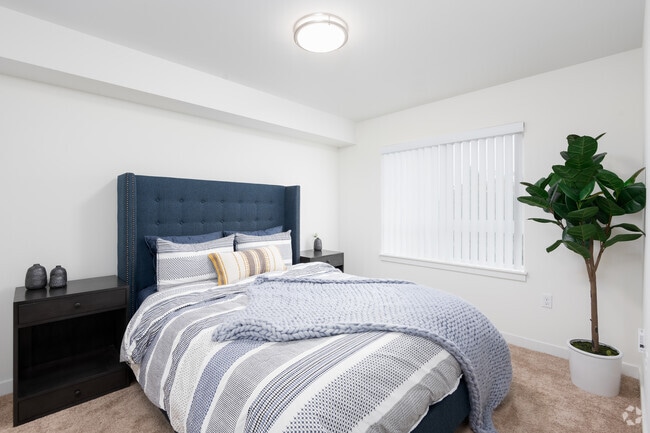 2BD, 1BA - 715-764SF