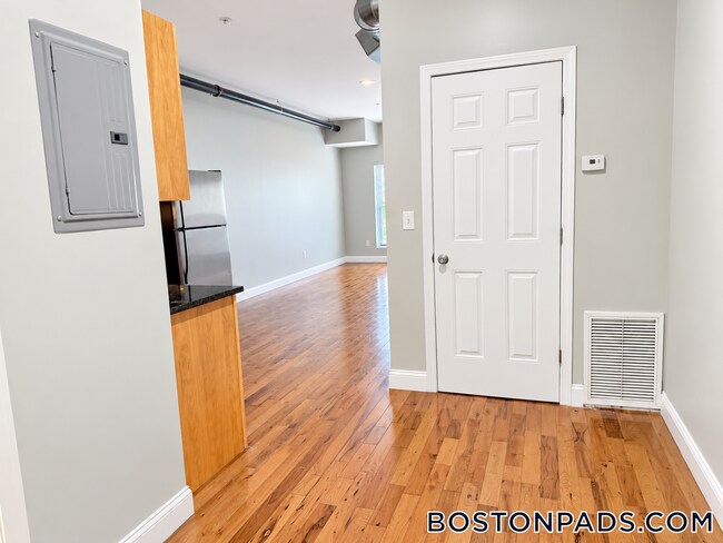 26 Portland St Unit 137