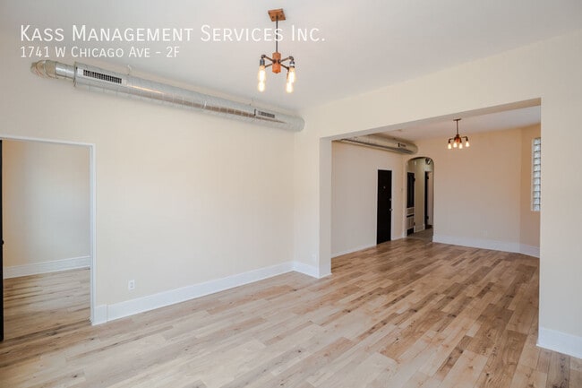 Photo - 1741 W Chicago Ave Unit 2F