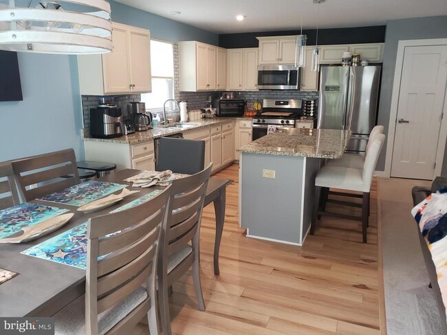 Photo - 18330 Patchwork Dr