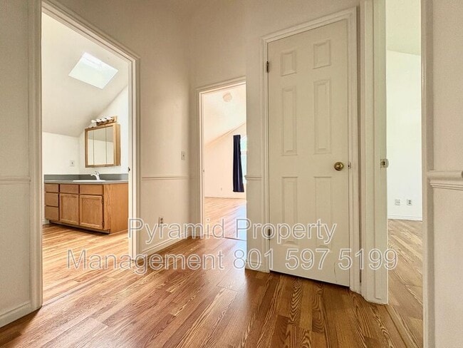 1099 Shepard Ln