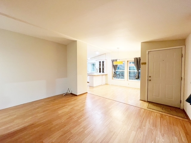 Photo - 101 NE Allen Ct