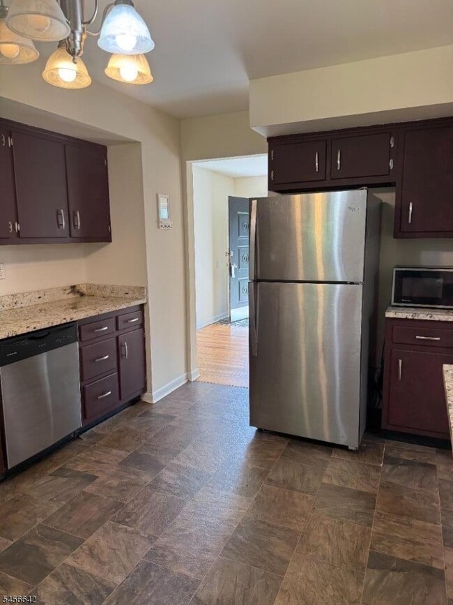 Photo - 403 Longview Ct