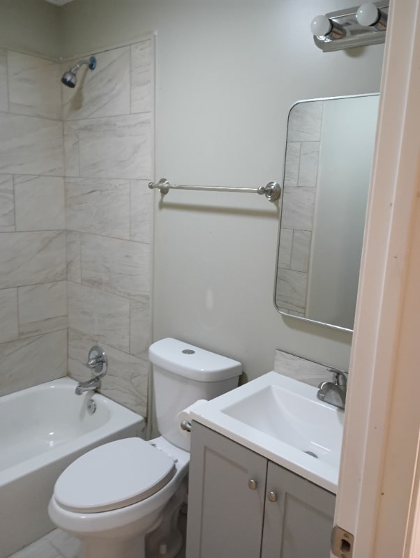 Photo - 821 W Cherry St