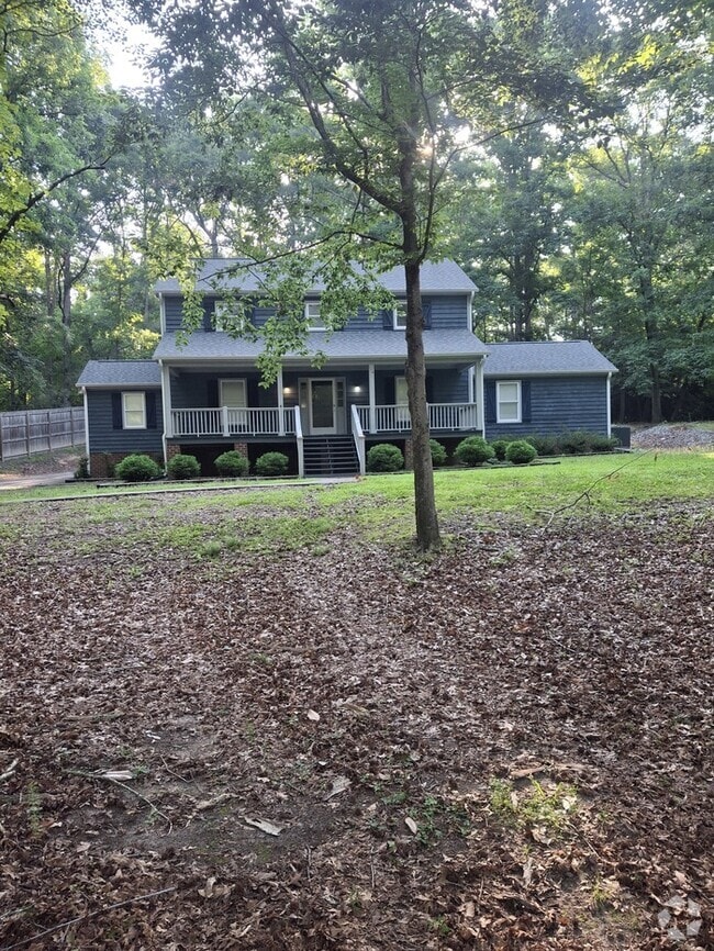 Building Photo - 4 Bedroom 3.5 bath Rental
